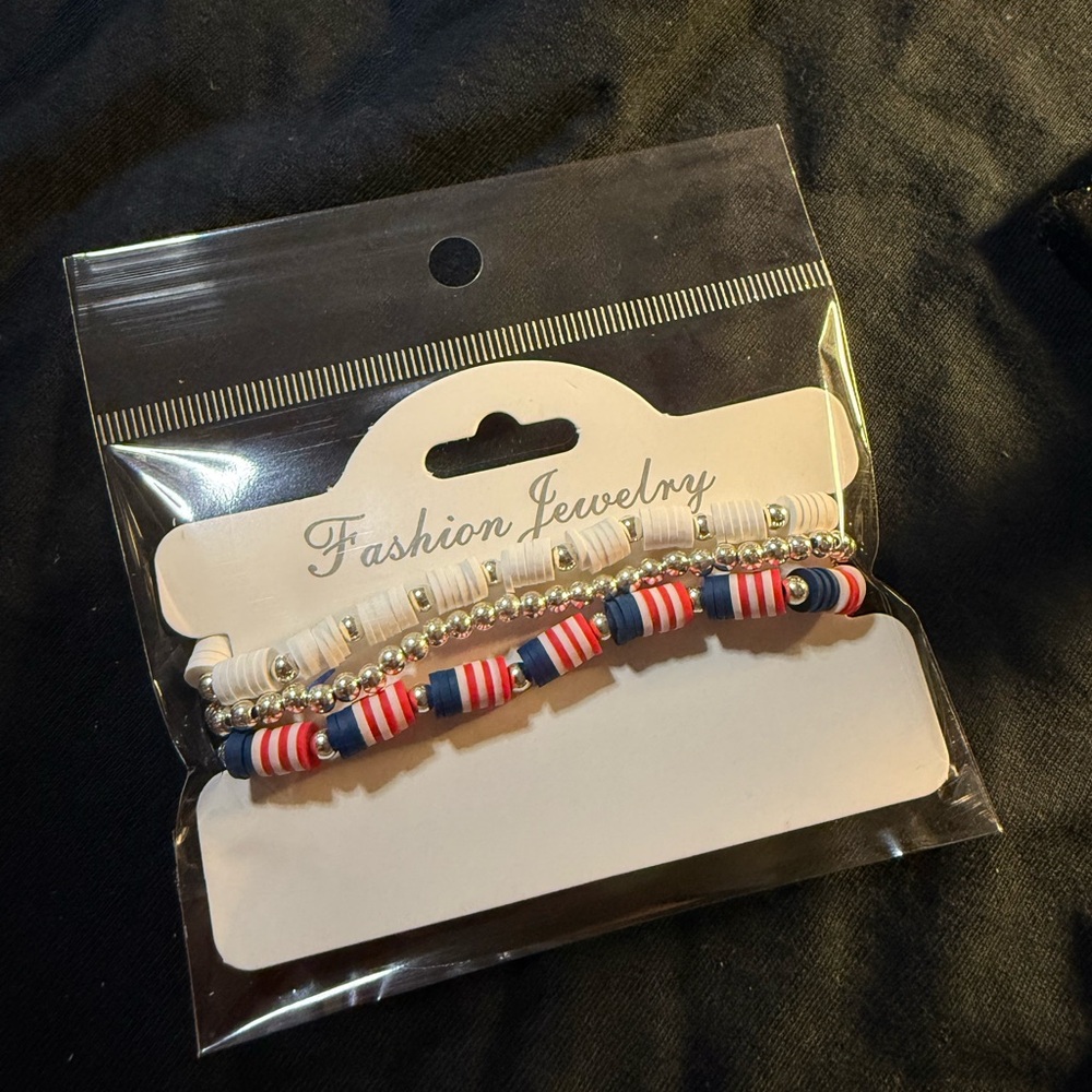 🐠 Fashion Jewelry Striped Beaded Bracelet Set - Red, White, Blue